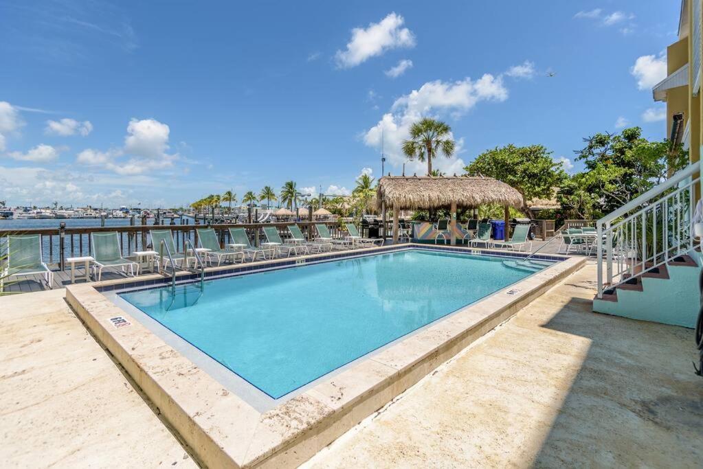 키웨스트 Aruba - Downtown Waterfront 2X2 Dock & Pool Pet-Friendly 빌라 외부 사진