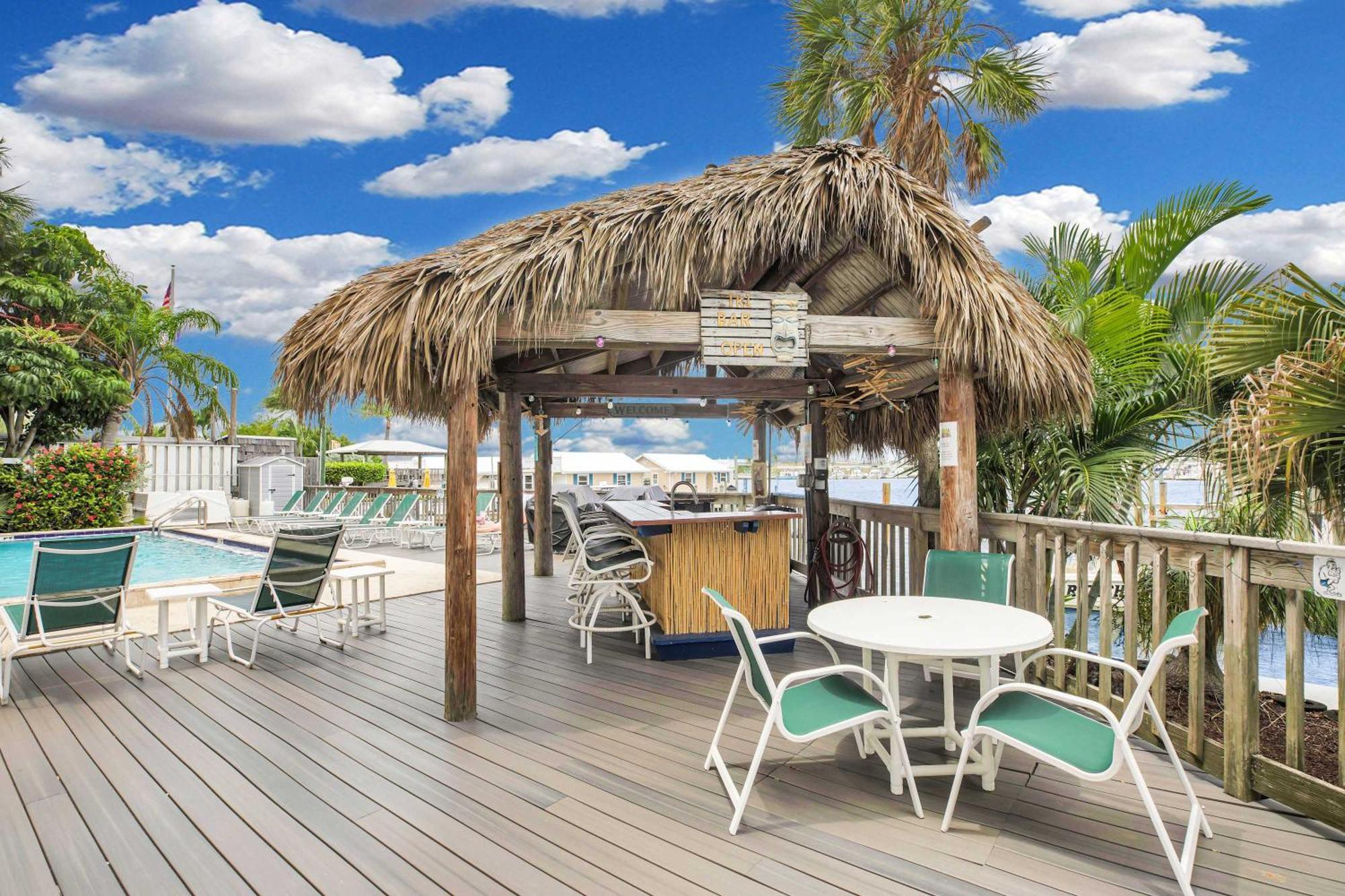 키웨스트 Aruba - Downtown Waterfront 2X2 Dock & Pool Pet-Friendly 빌라 외부 사진